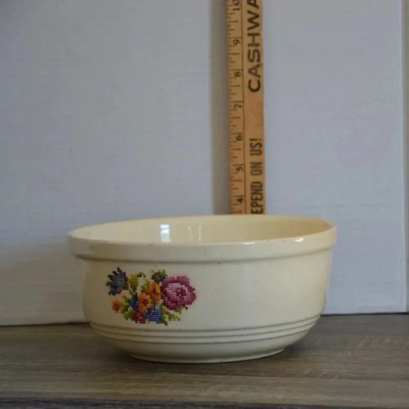 Vtg  Bakerite Bowl - Picture 3 of 7